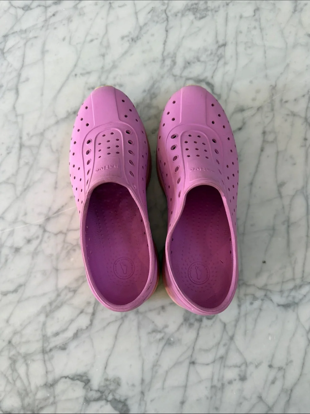 Native Shoes Robbie Sugarlite Slip-On Kids Sz 2 Pink Lightweight Water Shoes